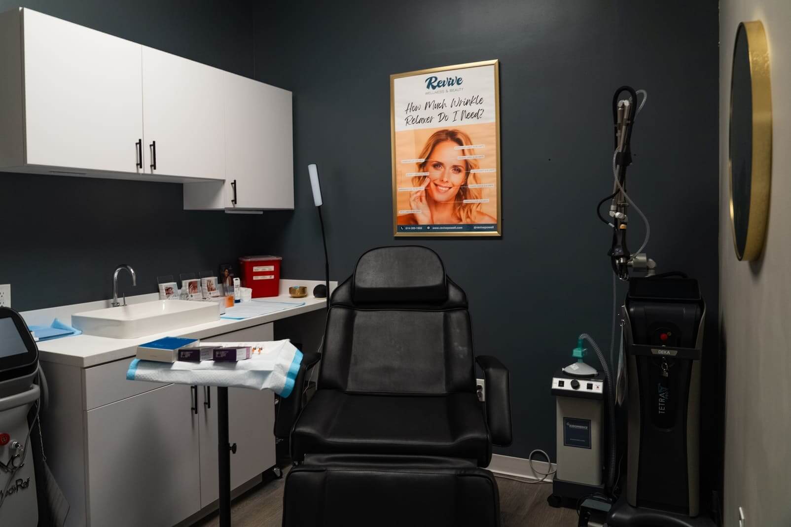 revive-wellness-beauty-procedure-room