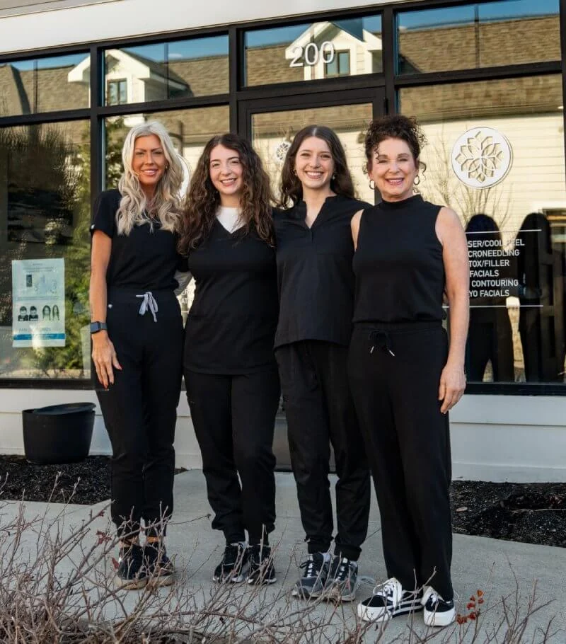 home-revive-wellness-beauty-team-mobile-hero-o-new