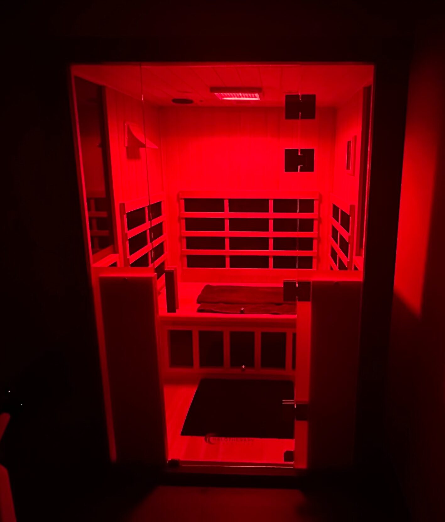 infrared-salt-sauna